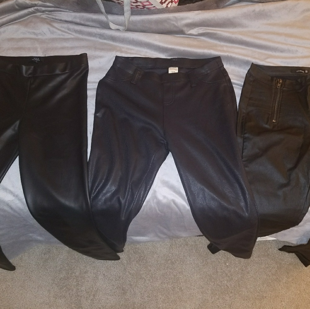 🚫⛔SOLD⛔🚫3 leggings